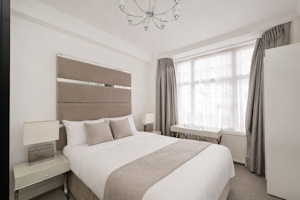 The Marylebone Belle image 2