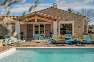 Provençal Stone image 1