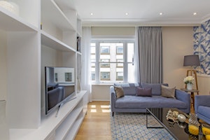 Belgravia Blue image 3