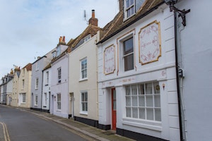 A Tuppence & Shilling image 3