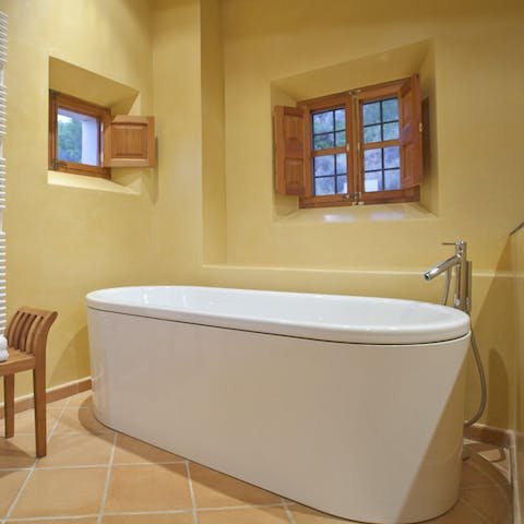 Treat yourself to a soak in the dreamy Jacuzzi bath