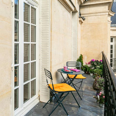 Relax on the balcony with a glass of Champagne