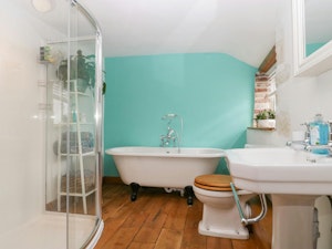 The River Cottage image 3