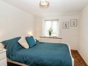 The River Cottage image 2