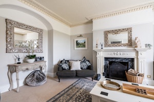 Georgian House image 10