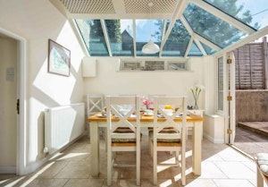 Cotswold Escape image 6