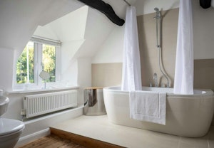Cotswold Escape image 4