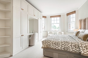 Park Avenue image 13