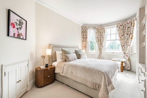 Park Avenue image 8
