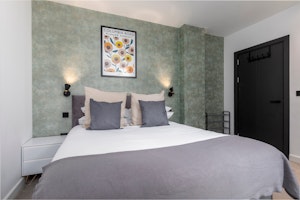 Kentish Town Duplex image 14