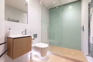 Kentish Town Duplex image 8