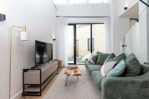 Kentish Town Duplex image 7