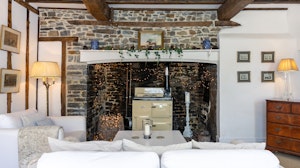 Monarch's Hideaway image 11
