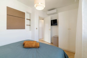 French Riviera Haven image 8