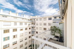 French Riviera Haven image 4