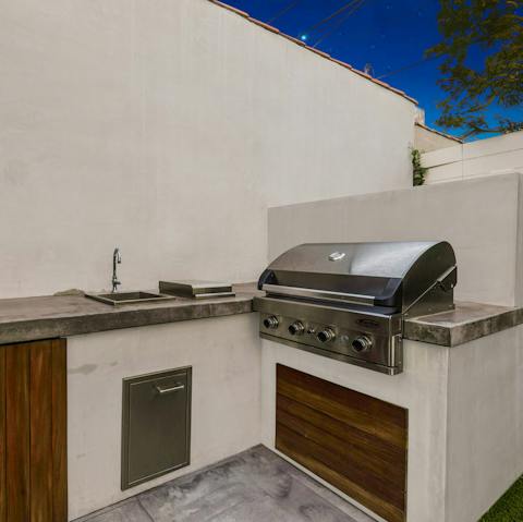 Cook up a storm on the barbecue and treat your loved ones to a slap-up lunch