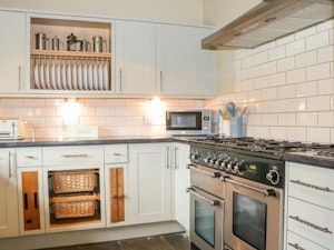 The Shooting Lodge image 7