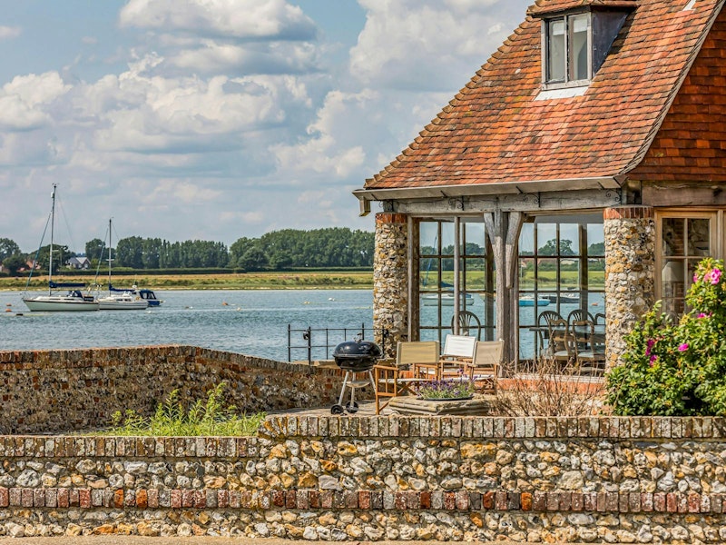 Harbour's View main image