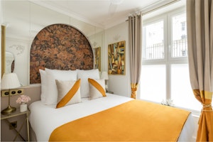 Sweet Paris Symphony image 7