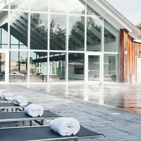 Take advantage of the shared spa facilities and an outdoor eco-pool