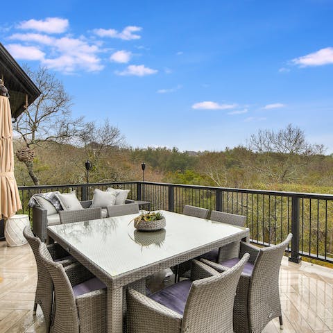 Step out onto the terrace and dine al fresco on traditional Texas barbecue dishes