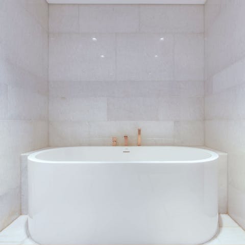Treat yourself to a relaxing evening in the soaking tub