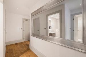 Miss Mayfair image 14