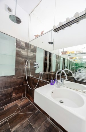 Clerkenwell Conservatory image 9