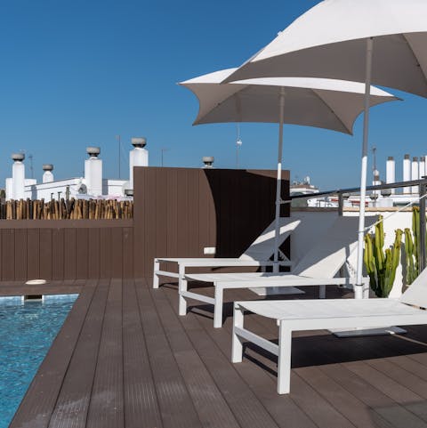 Stretch out on the rooftop loungers and soak up the sun