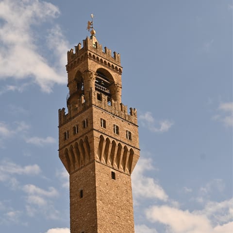 Stay just around the corner from the Palazzo Vecchio