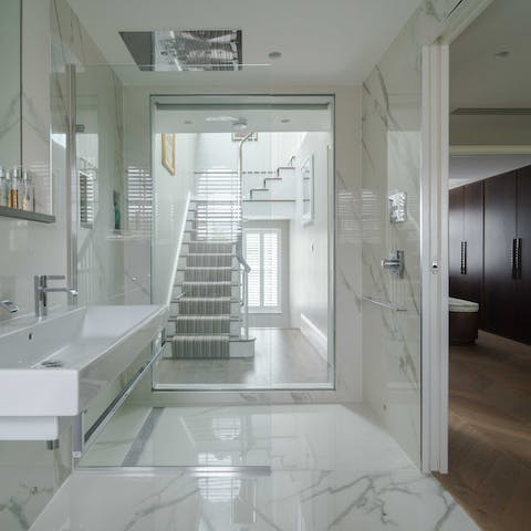 marble finish bathrooms 