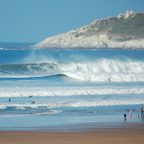 Drive twenty minutes to the beautiful beach at Woolacombe, where you can frolic in the surf with your furry friend, build sandcastles with the kids, or simply stretch out on the golden sand 
