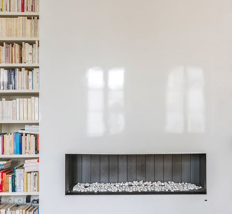 The hole-in-the-wall fireplace