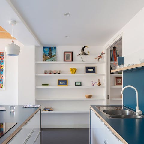 The clean and contemporary kitchen