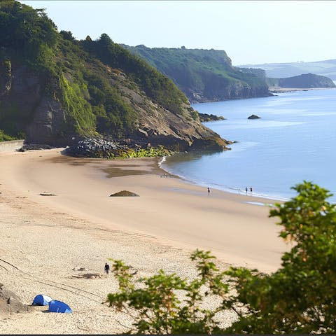 Make the short walk to one of Britain's best beaches in Tenby