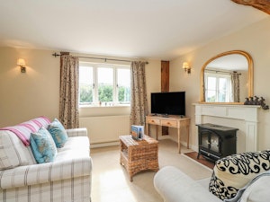 A Retreat in Kent image 12