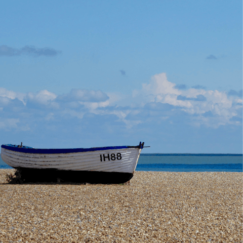 Stay just footsteps from Aldeburgh Beach and spend days on the shingle