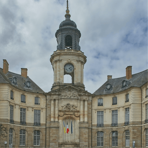 Enjoy the stunning architecture of Rennes, with the historic centre just a short walk from your home 