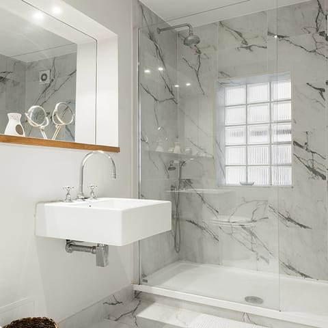 The luxurious marble bathroom