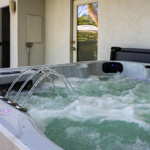 Relax after a day of shopping in the hot tub
