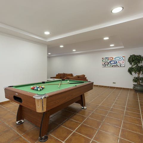 Spend your evenings in the games room, playing darts and pool while sipping sangria