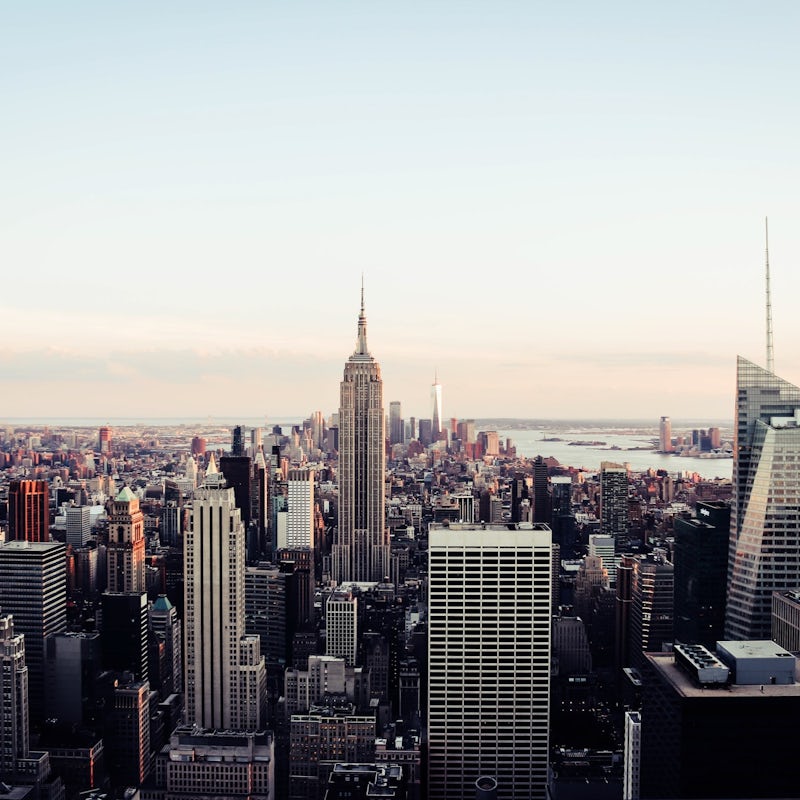 Walk to the Empire State Building in only sixteen minutes
