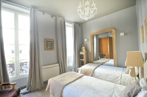 Marais Mood image 13