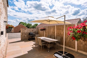 Tudor Rose image 12