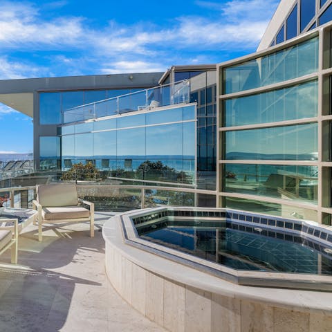 Gaze over the Pacific Ocean from the Jacuzzi