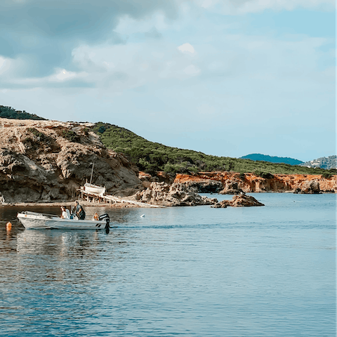 Head to Cala Vadella and the beach – just a five-minute drive away