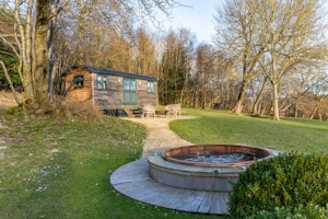 Valley's Edge image 7