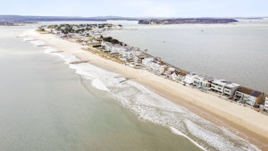 Wave Watchers image 12
