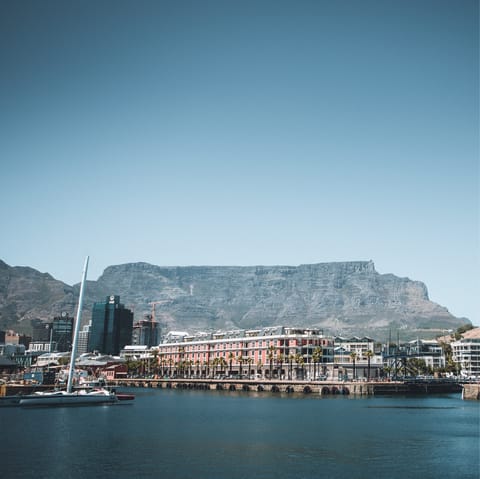 Stroll around Cape Town's vibrant V&A Waterfront