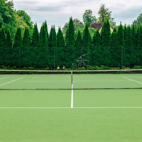Play tennis with the privacy of your own court
